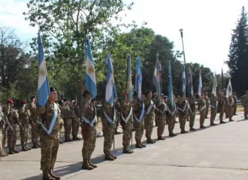 Prohibieron el lenguaje inclusivo en las Fuerzas Armadas