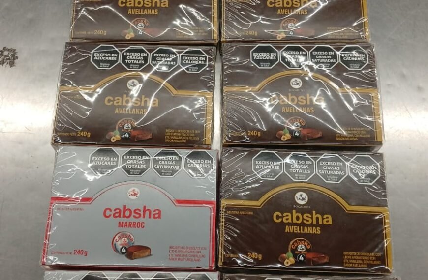 Se robaba 10 cajas de chocolate, lo atraparon&hellip;