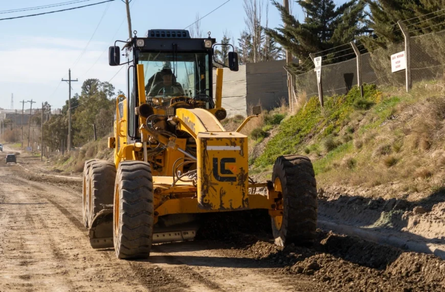 Realizan tareas de mantenimiento en calles de zona norte