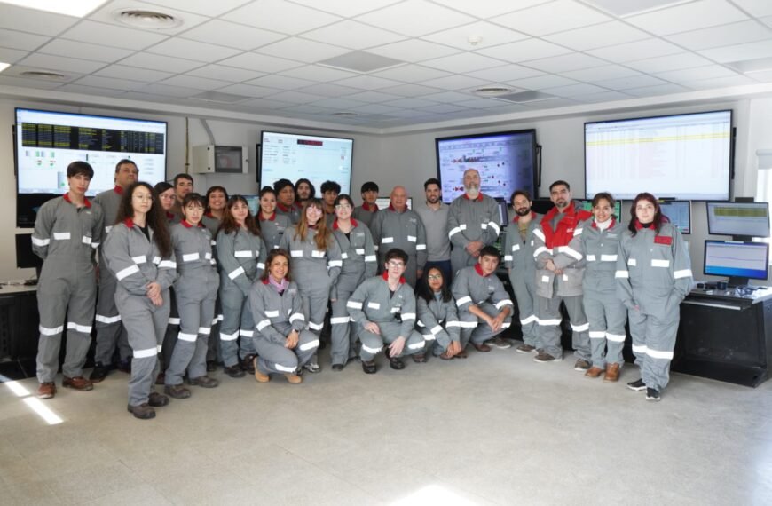 Estudiantes y docentes de escuelas técnicas de Comodoro Rivadavia&hellip;
