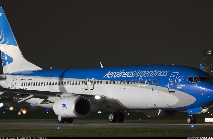 Aerolíneas Argentinas lanza vuelos nocturnos con pasajes más baratos