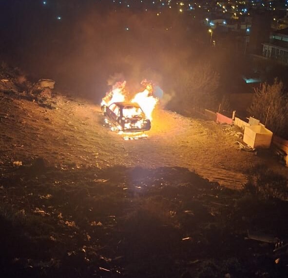 Incendio vehicular en Zona de Quintas II