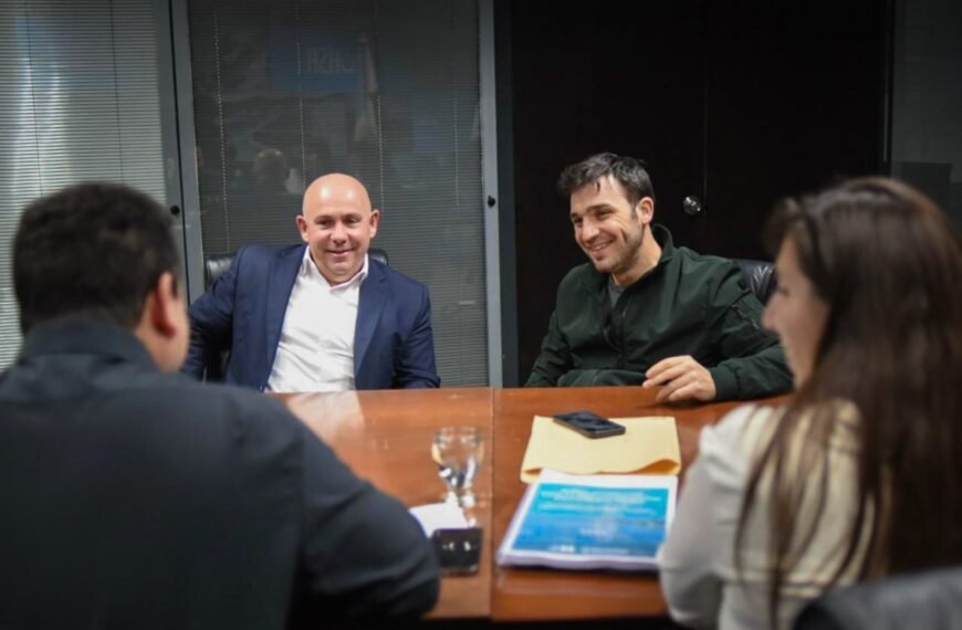 Torres y Gustavo Sastre se reunieron con autoridades…