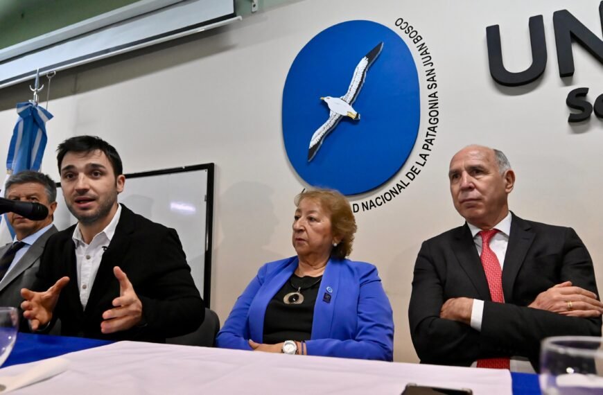 Torres participó junto a Ricardo Lorenzetti de una&hellip;