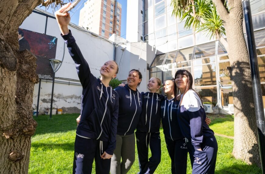 Othar recibió a gimnastas que competirán en el&hellip;