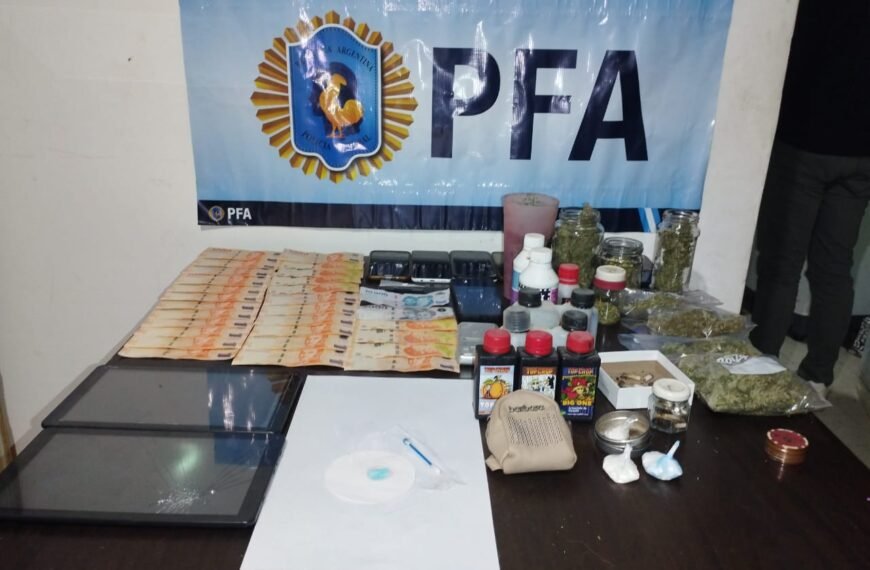 Detuvieron a una pareja que realizaba delivery de drogas