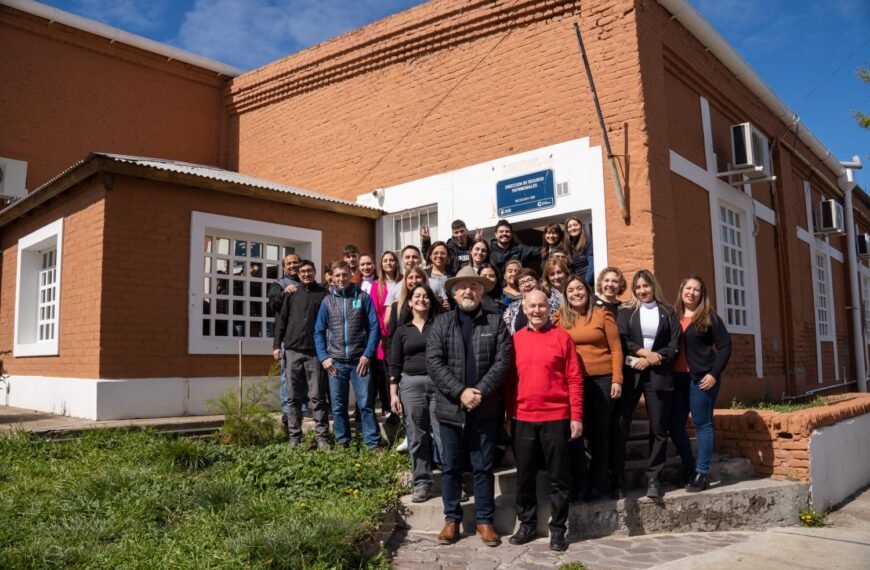 Othar reconoció a trabajador municipal con 41 años de servicio