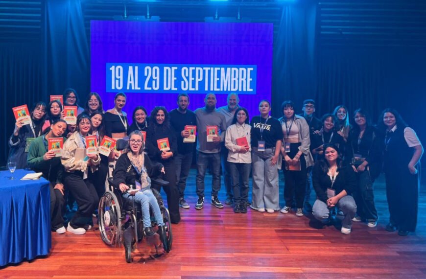 El programa de Cultura Digital y Alfabetización Mediática se presentó en la Feria del Libro 2024