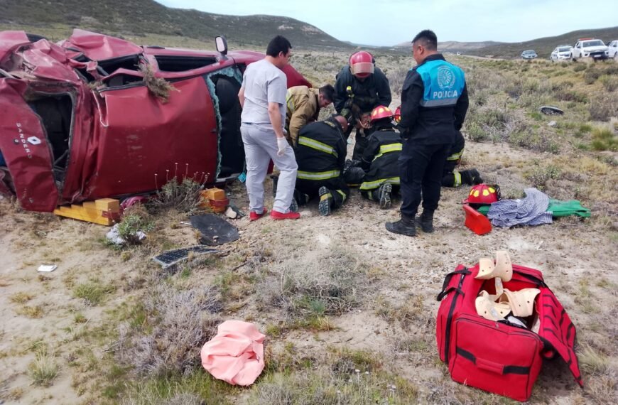 Rescatan a un hombre que quedó atrapado tras&hellip;