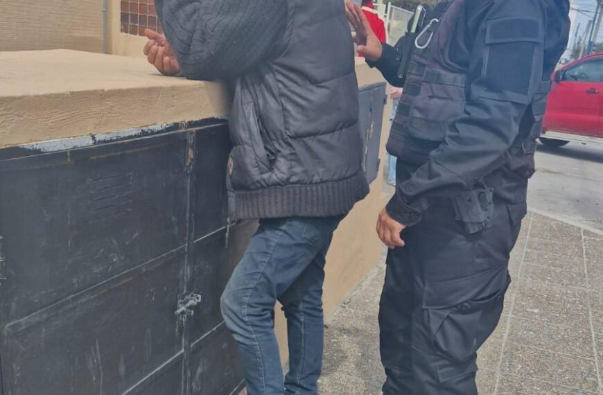 Sustrajo mercadería de una farmacia y lo atraparon&hellip;