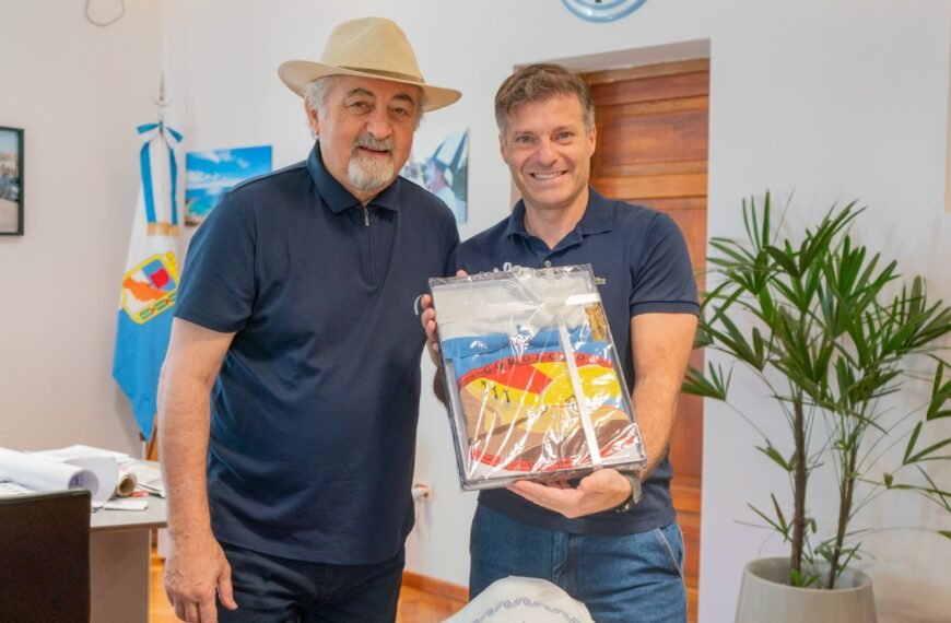 Othar recibió a Pablo Giesenow, el hombre que perdió las piernas en un accidente y se convirtió en un referente nacional del deporte adaptado