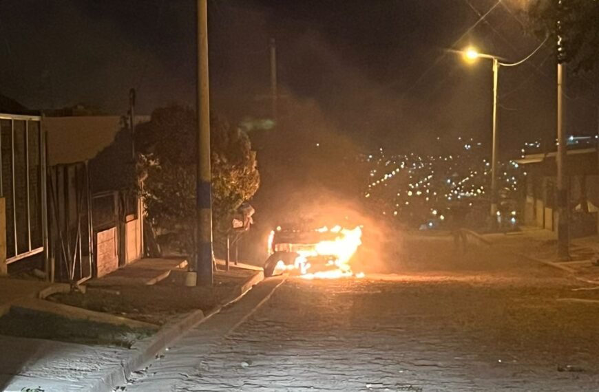 Incendio de vehículo en Zona de Quintas I