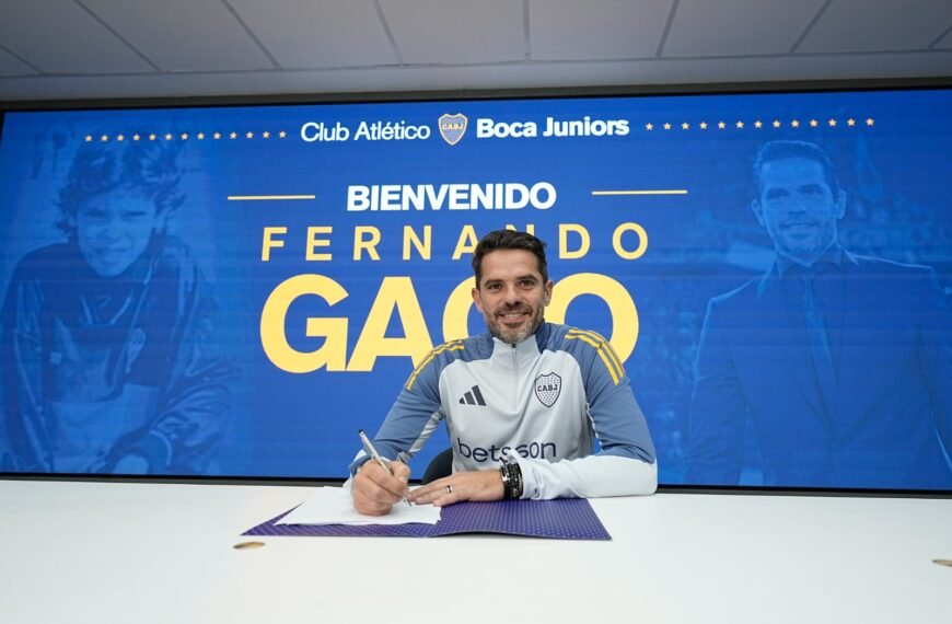 Fernando Gago fue presentado como DT de Boca