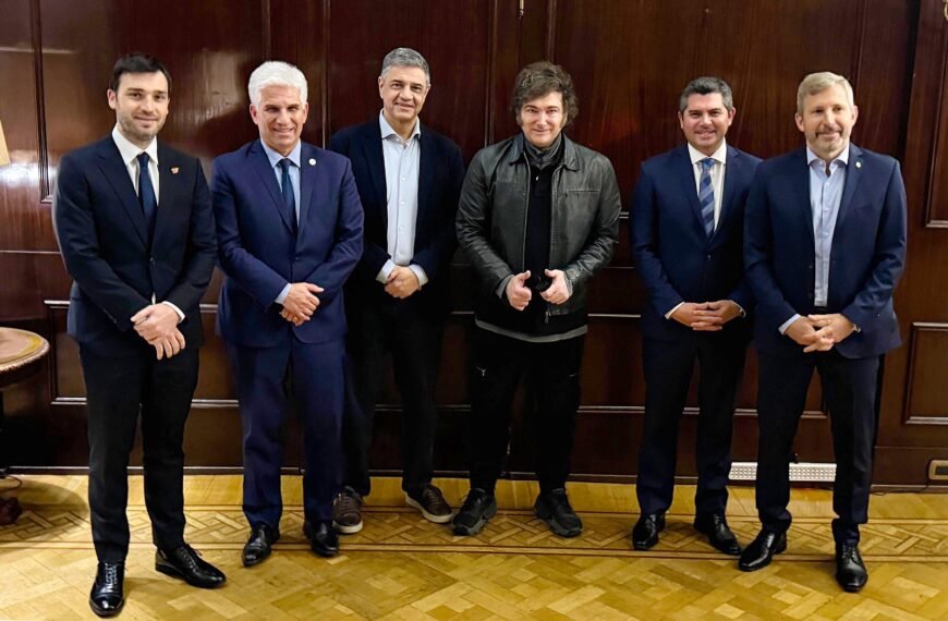 Torres se reunió con el presidente Milei y&hellip;