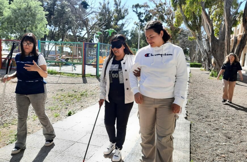 Actividades por el Día Mundial del Bastón Blanco y una ciudad que no está preparada