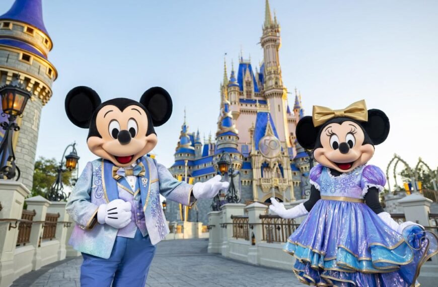 Exempleado de Disney acusado de hackear menús y&hellip;