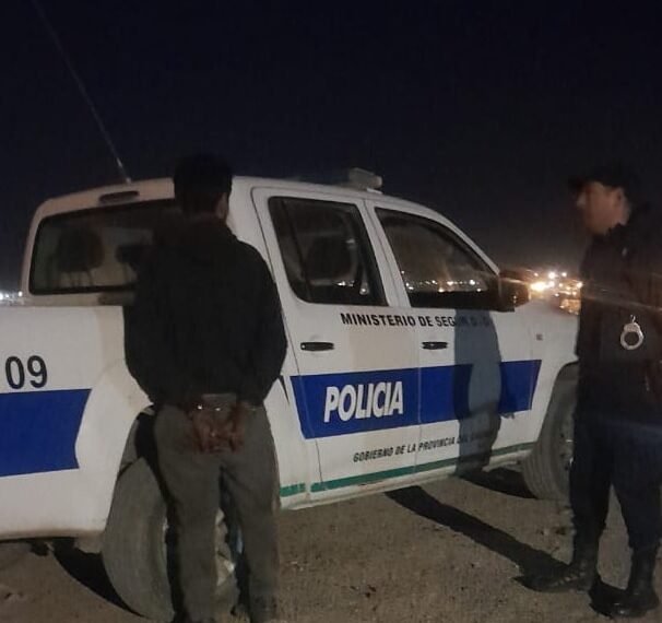 Detienen a hombre con pedido de captura en&hellip;