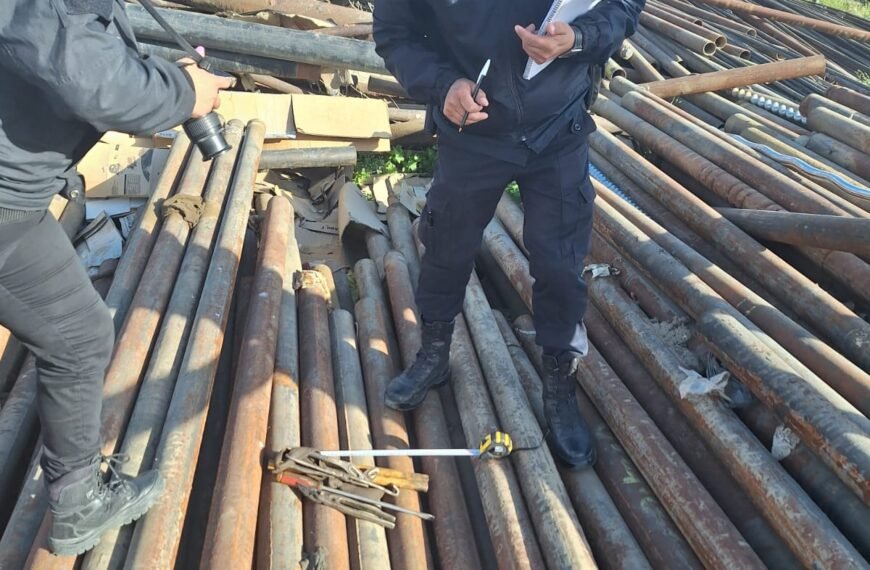 Los encontraron cortando caños en una empresa y&hellip;