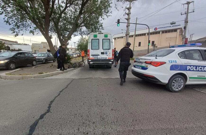 Un ciclista fue atropellado en Avenida Kennedy y&hellip;