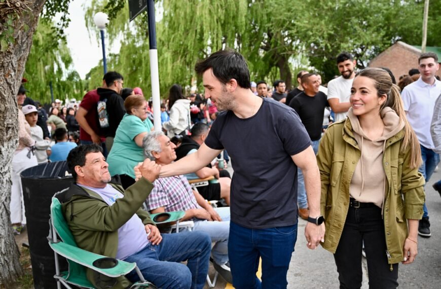 Torres estuvo presente en el multitudinario cierre de la séptima edición del “Chorilavon”