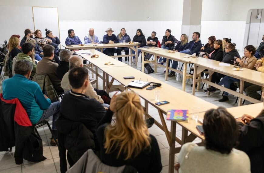 Vecinalistas se reunieron con Othar para fortalecer la participación en el Consejo Económico Social