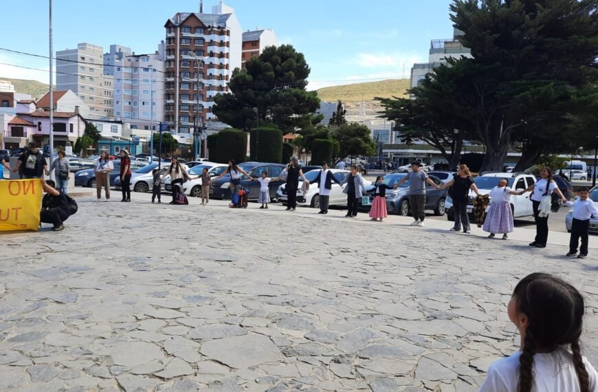 Padres de la Escuela 204 denuncian falta de espacio y riesgo de convivencia entre alumnos de primaria y secundaria