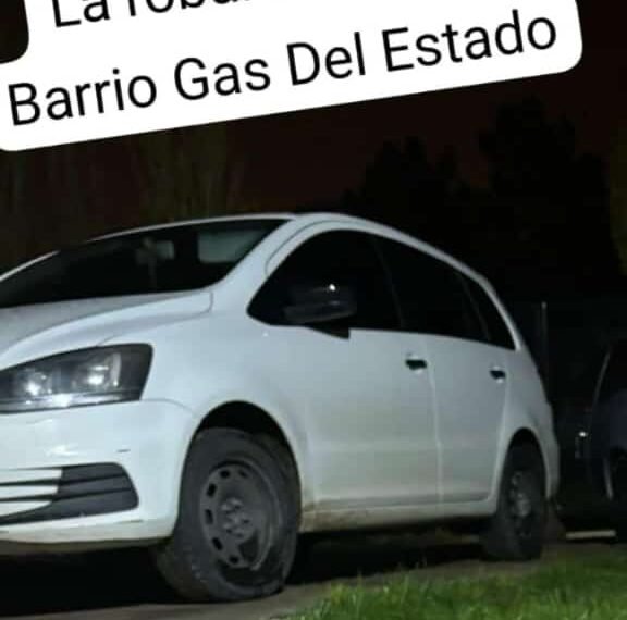 Buscan un auto sustraído en Barrio Gas del Estado