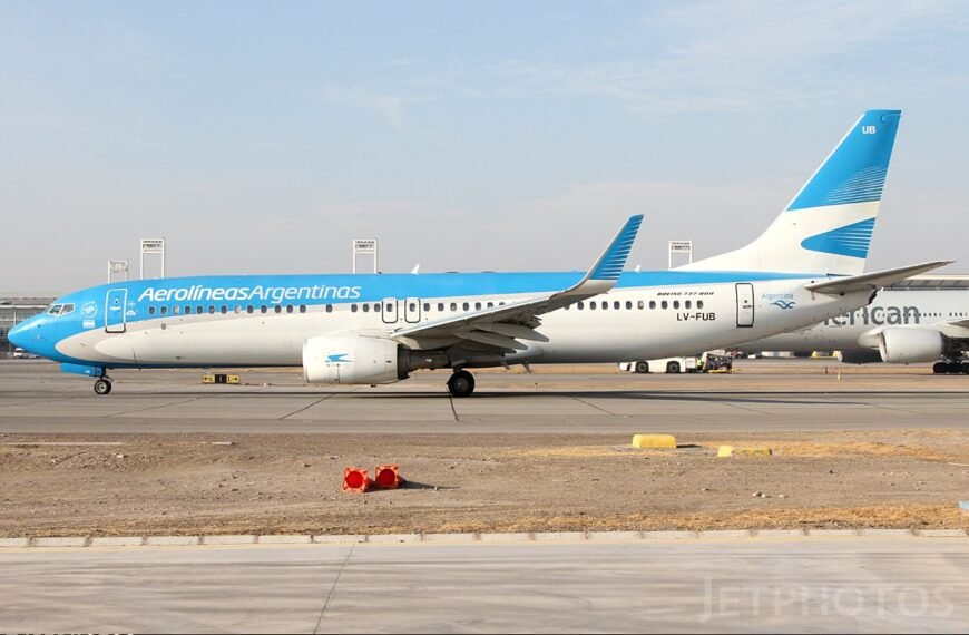 Un avión que se dirigía a Buenos Aires aterrizó de emergencia en Comodoro