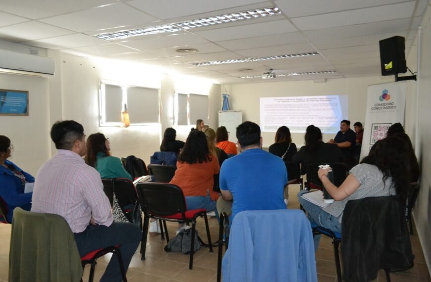 Continúa el programa de capacitación municipal para mejorar la atención al público