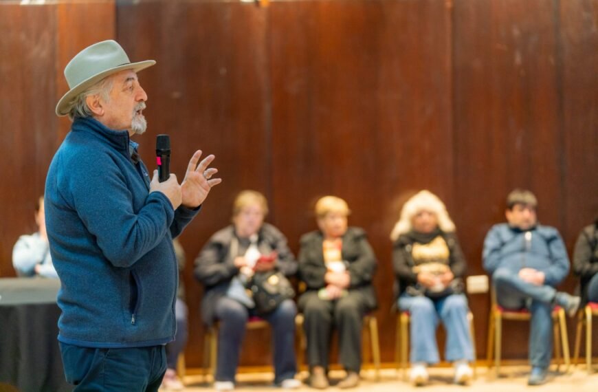 «El trabajo en unión nos permitirá avanzar en la ejecución de las distintas obras», señaló Othar tras reunirse con vecinalistas