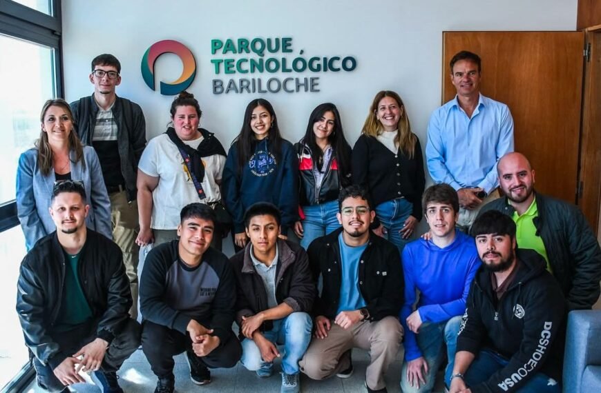 Los ganadores del Space Apps visitaron centros tecnológicos en Bariloche