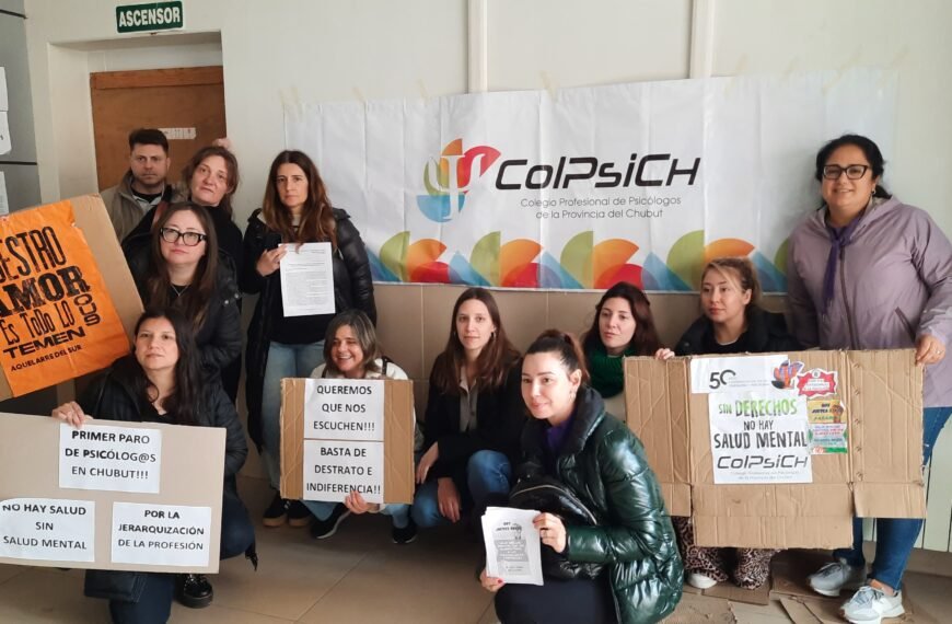 Los Psicólogos llevaron adelante su jornada de lucha en el Hospital Regional
