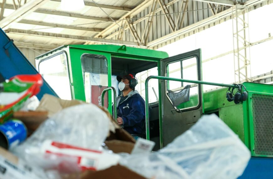 Urbana culmina el año con la recertificación de Normas ISO