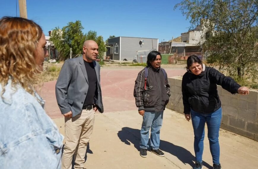 Avanzan en la planificación de la plaza de Pueblos Originarios
