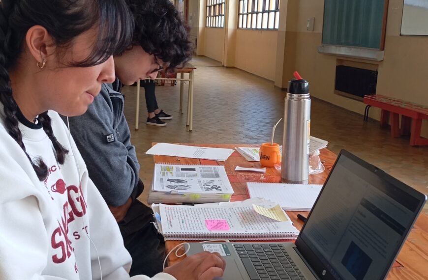 La UNPSJB habilitó un formulario online para estudiantes que perdieron documentación en los incendios de la Comarca