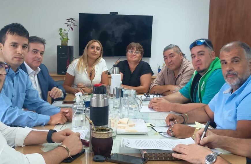 El Gobierno de Chubut acordó una nueva paritaria con personal de Bosques y brigadistas