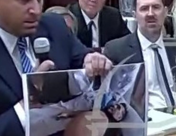 «Así murió Maradona»: la impactante foto que mostró el fiscal Patricio Ferrari complica a los médicos