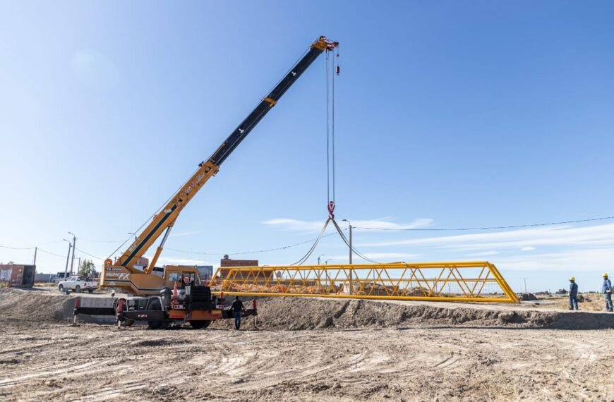 Se instaló el puente del barrio La Cantera y se avanza en las obras complementarias