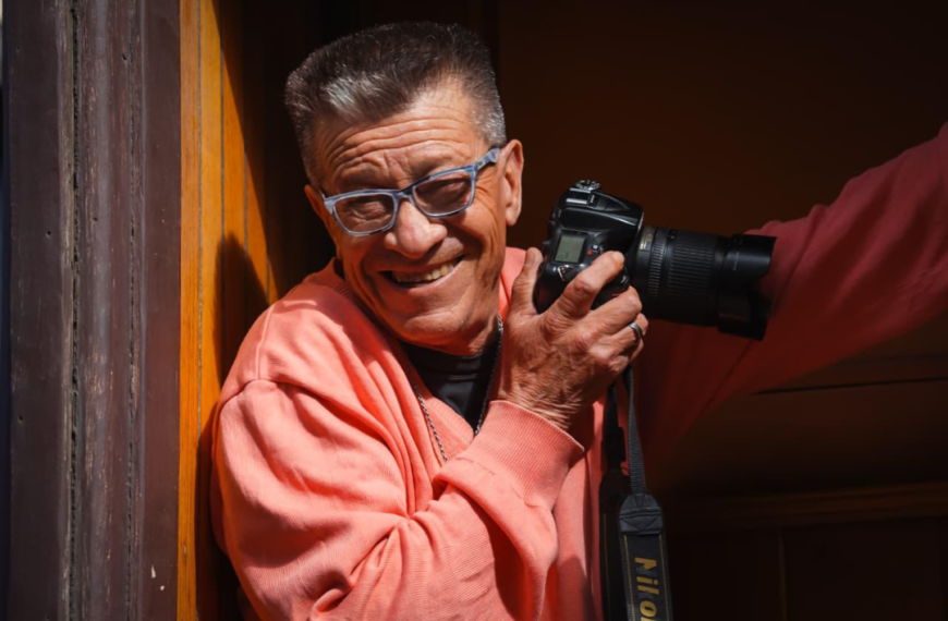 Profundo dolor por la muerte del fotógrafo Gustavo «Pájaro» Paz