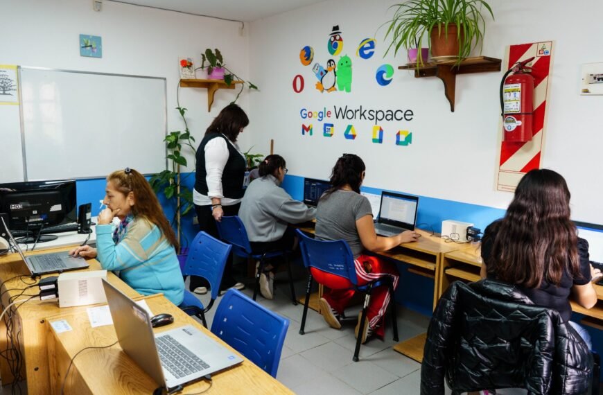 Con más de 160 inscriptos, comenzaron los cursos de los Centros Tecnológicos Comunitarios
