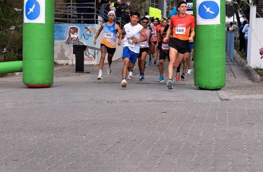 Con gran convocatoria y espíritu solidario, la UNPSJB celebró la 10ª Corrida Universitaria en su 51° aniversario