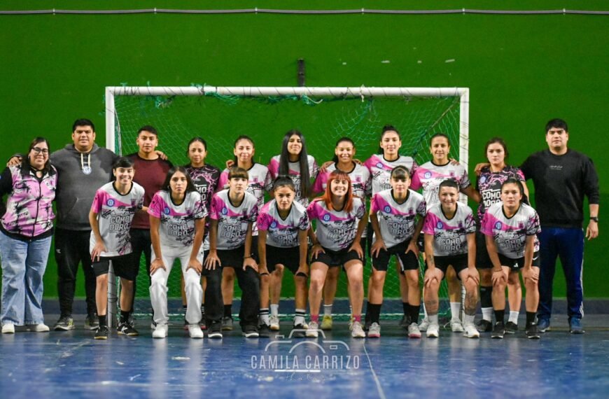 La selección femenina mayor de Comodoro rumbo al Argentino de futsal en Mendoza