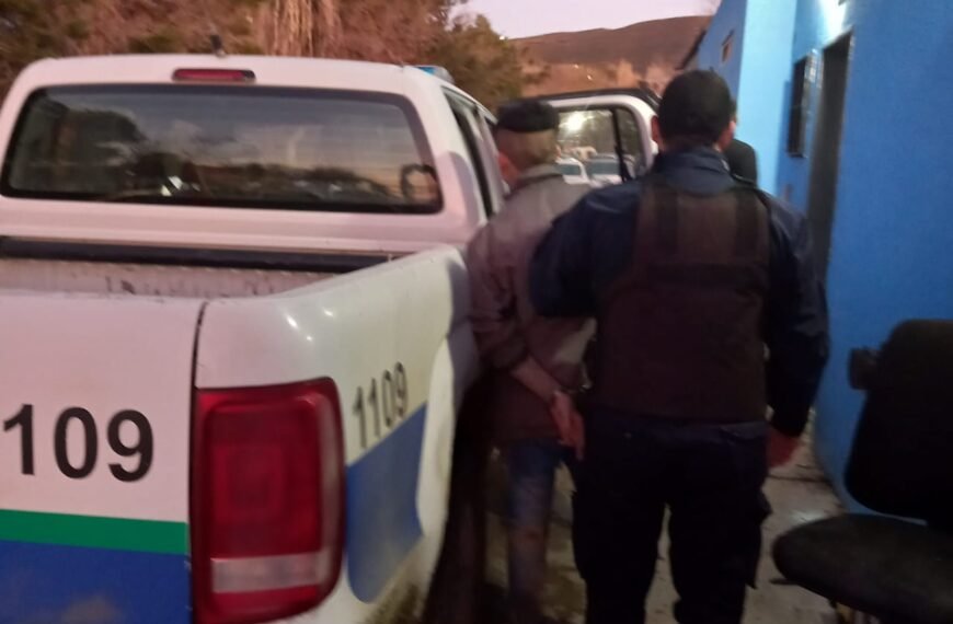 Intentó robar un lavarropa, volvió y amenazó con un cuchillo a la dueña de casa