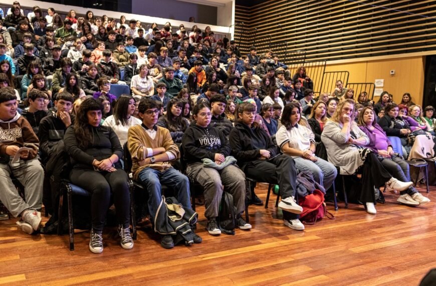 Estudiantes de distintas escuelas participaron de la jornada de prevención de la violencia por razones de género