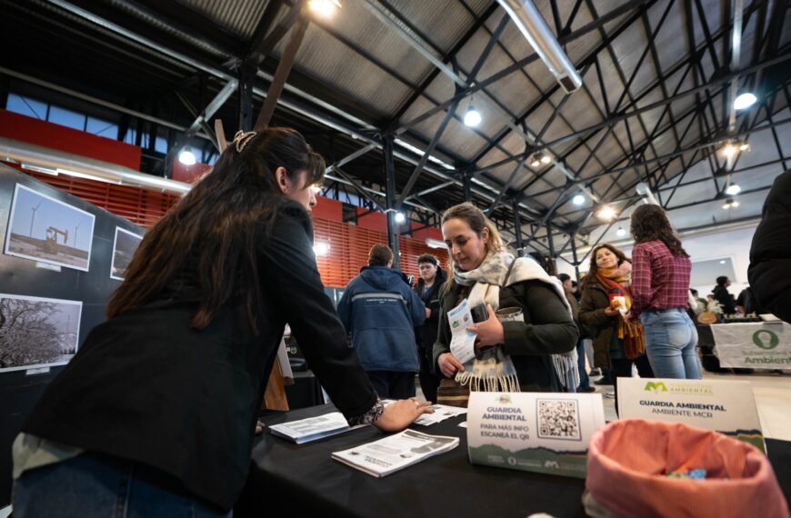 Con gran concurrencia de estudiantes, comenzó la Tercera…