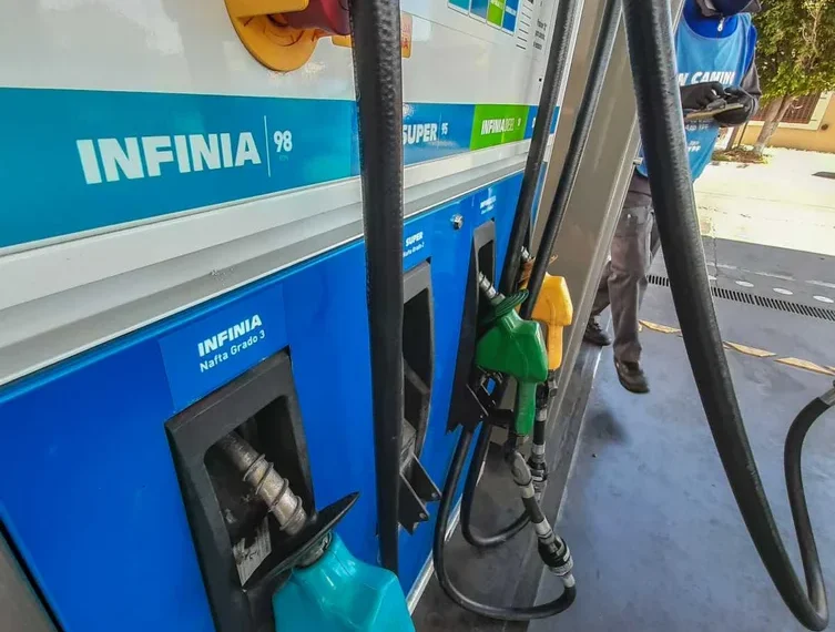 Las petroleras aumentan los combustibles en un 5%