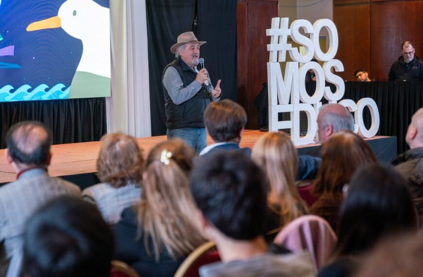 Othar: «Debemos lograr que todos los chicos de Comodoro tengan la posibilidad de educarse, formarse y tener un futuro»