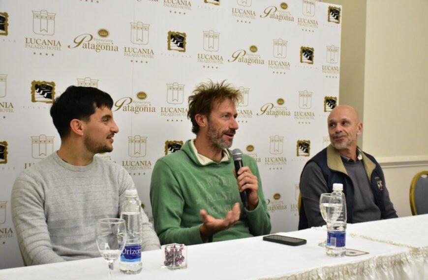 Se presentó la capacitación de natación a cargo de José Meolans