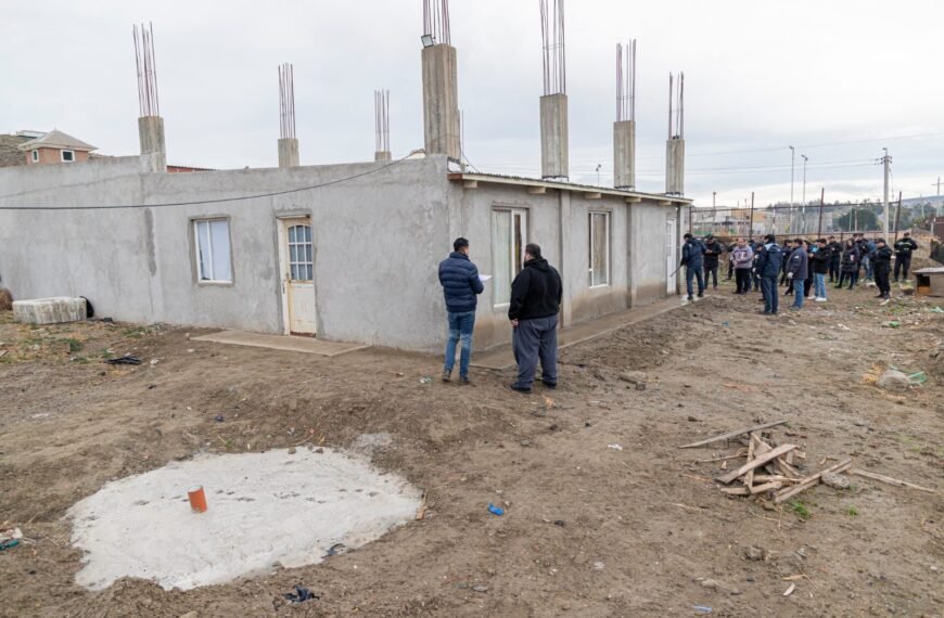 Recuperaron un terreno usurpado con tres construcciones