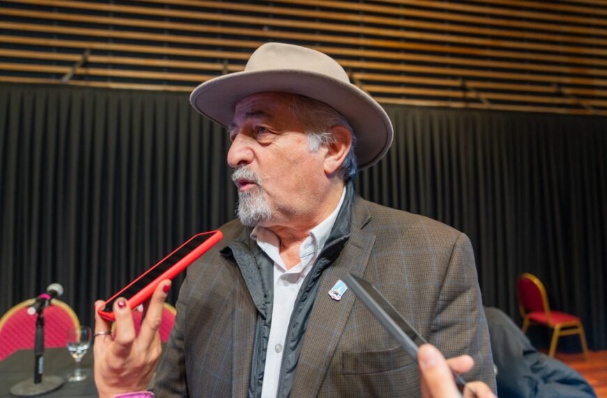 El intendente estará presente en la mesa con YPF